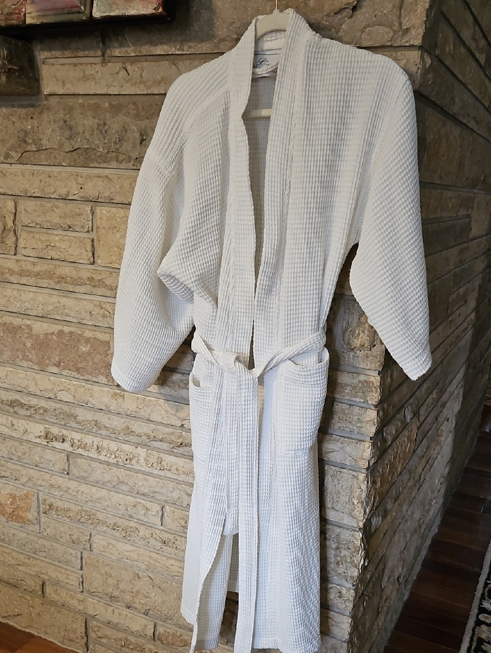 White Waffle Bathrobe with Pockets - Unbranded